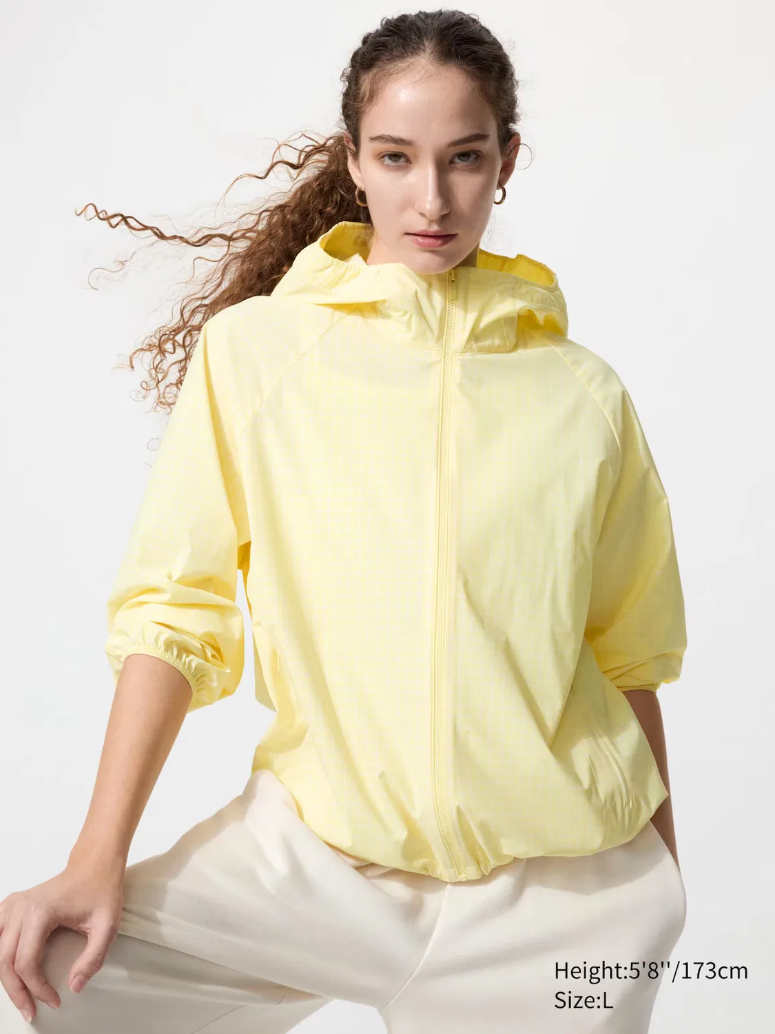 Парка Uniqlo Компактная, защита от УФ-излучения, нанодизайн в клетку, желтый