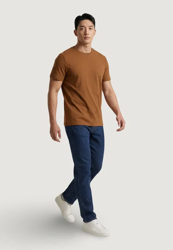 Футболка хлопковая Ess seasonal reg fit Tommy Hilfiger, Brown, коричневый — фото 2