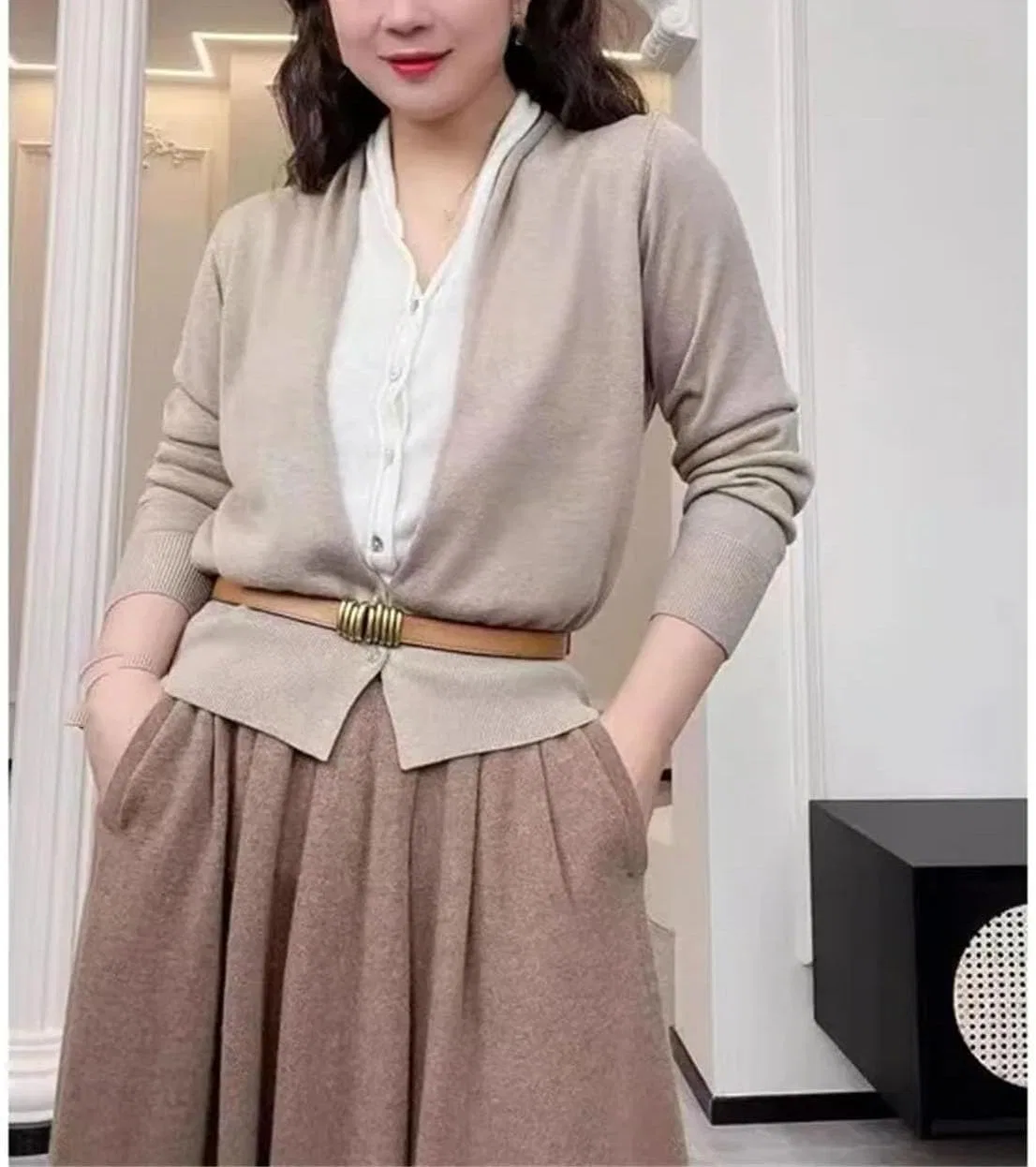 Женский кардиган V-образным вырезом, модель Spring Sweater Knit, тёмно-серый — фото 4