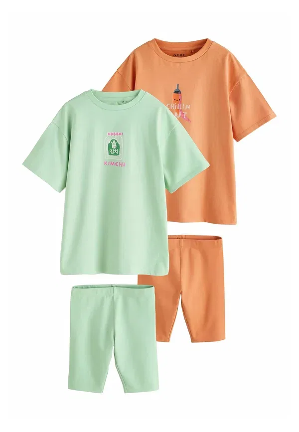 Комплект из футболки и шорт с принтом Food, Regular fit - graphic oversized t-shirt and cycling shorts set 2 pack, Next, Green, Orange, зеленый/оранжевый