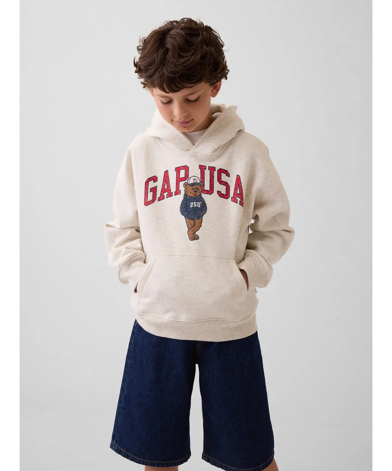 Детский худи с принтом Vintage Soft Relaxed Fit Brannan Bear GAP Logo GAP, Light Grey — фото 2