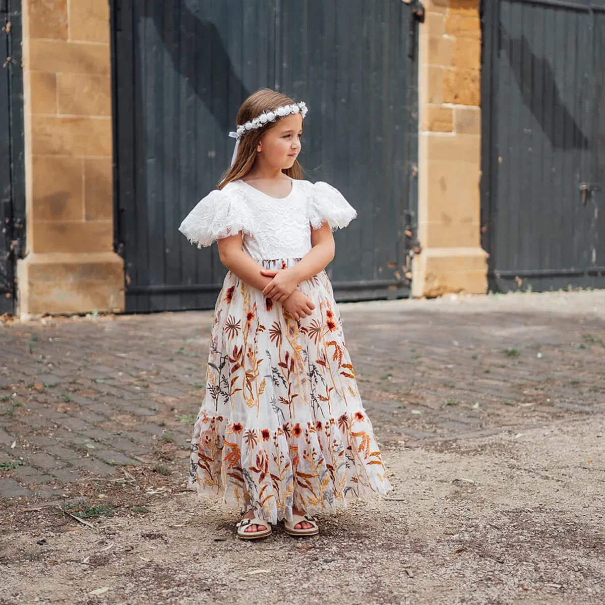 Детское платье для девочек из кружева шантильи Enchanted Snow Butterfly Dress Uk Flower Girl Boutique, White — фото 4