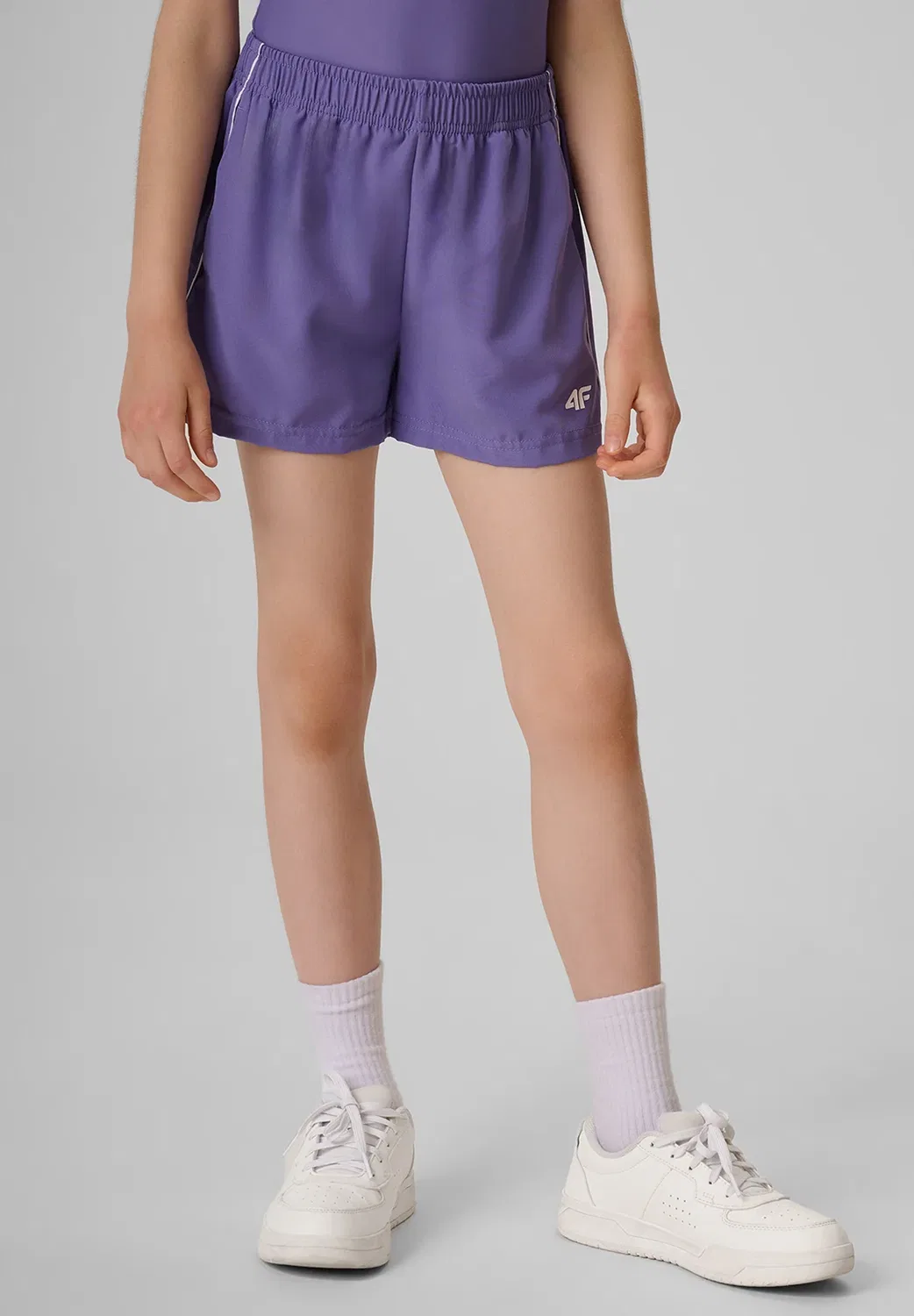 Spodenki dresowe sportowe dziewczęce - granatowe 122/128 (6-8 лат) - спортивные шорты 4F, Violet — фото 2
