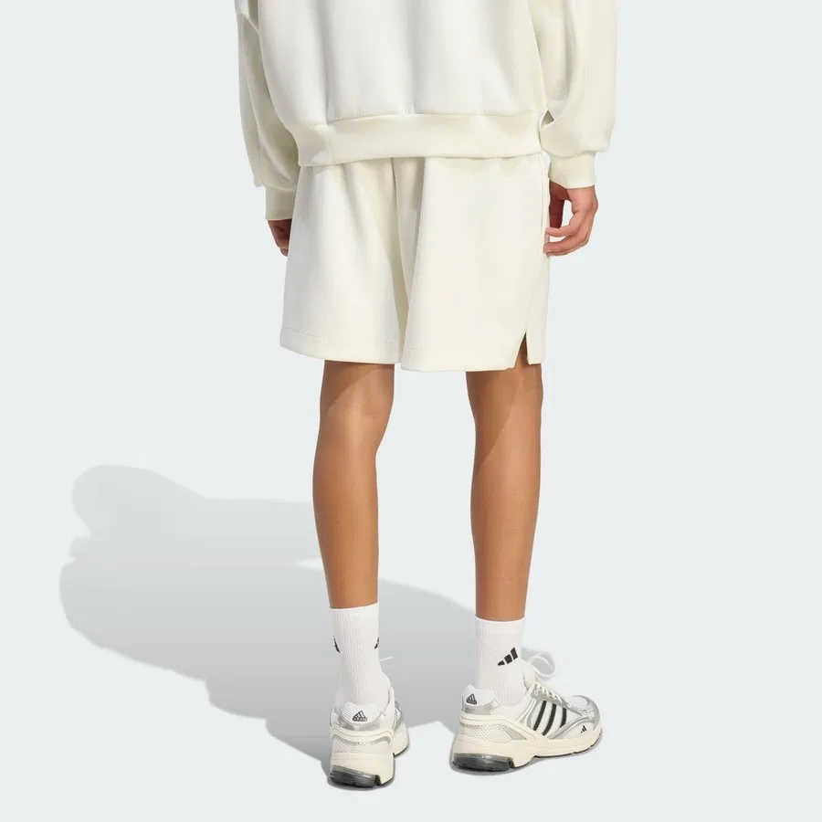 Шорты спортивные мягкие с брендом adidas, Белый — фото 2