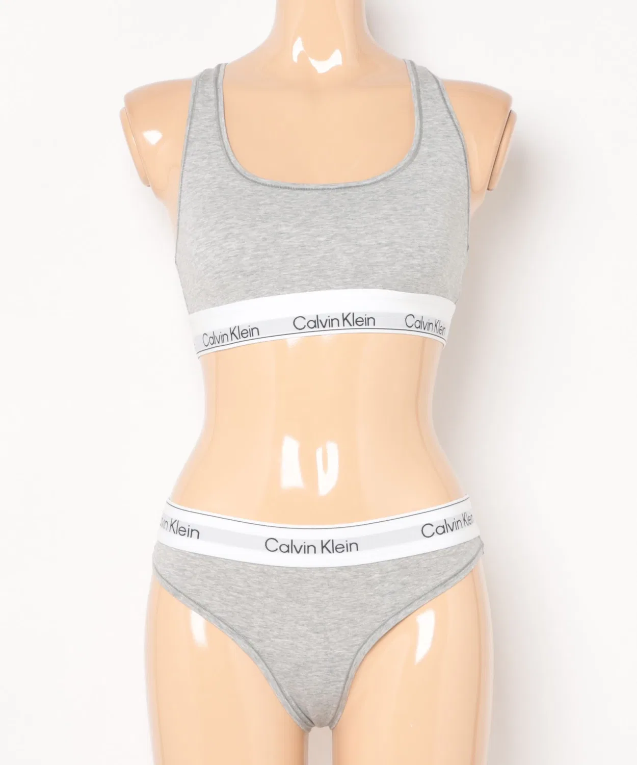 Женский комплект бюстгальтера и трусов T-Back Calvin Klein, черный — фото 4