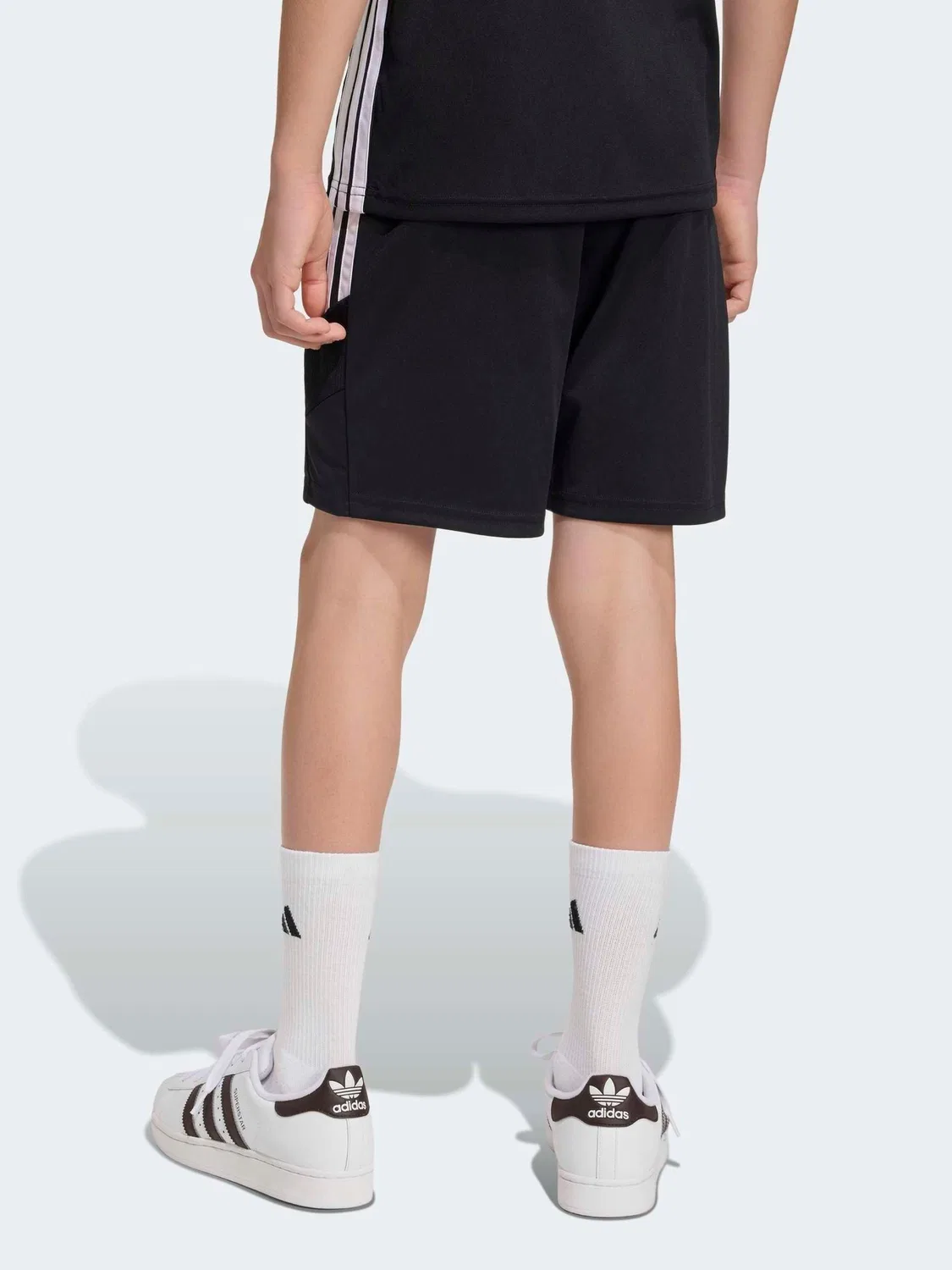 Шорты тренировочные Tiro 26 Essentials adidas, черный — фото 3