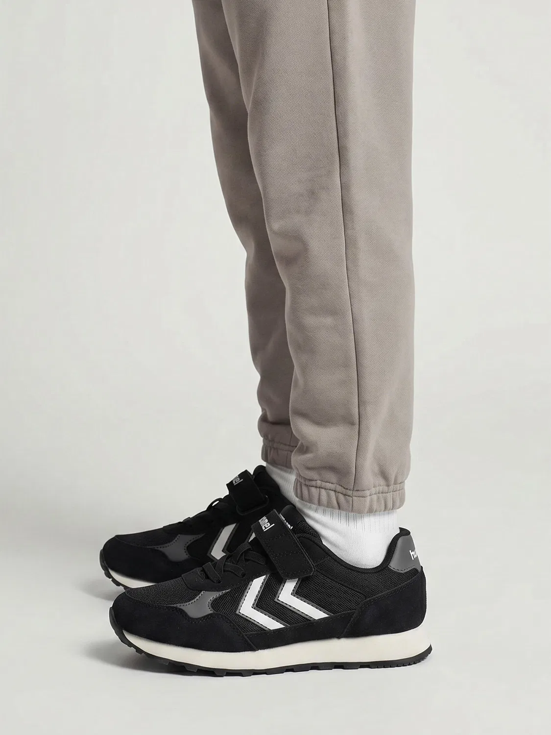 Детские кроссовки с липучкой Ace Core Lifestyle Hummel, Schwarz