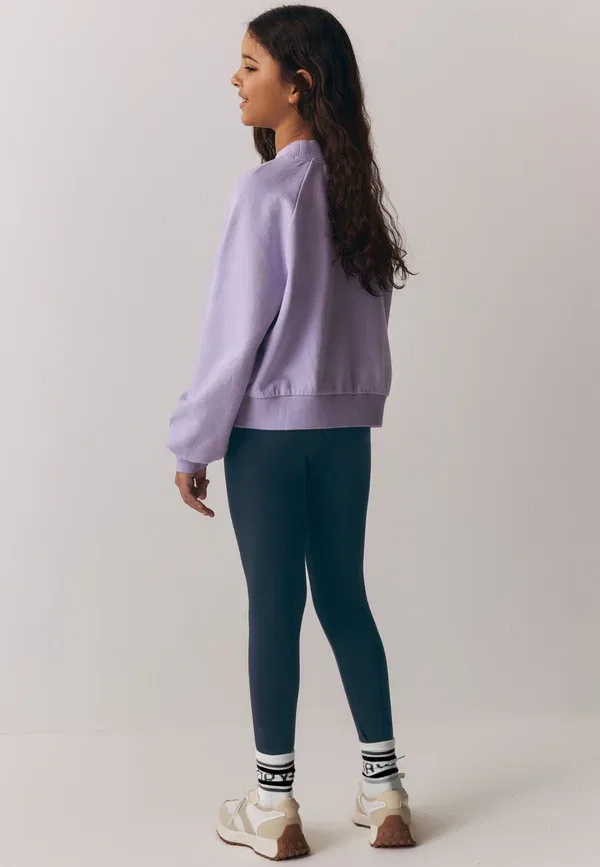 Комплект: футболка и брюки из хлопка Superdry & Co, Lilac and Navy, темно-синий/сиреневый — фото 2