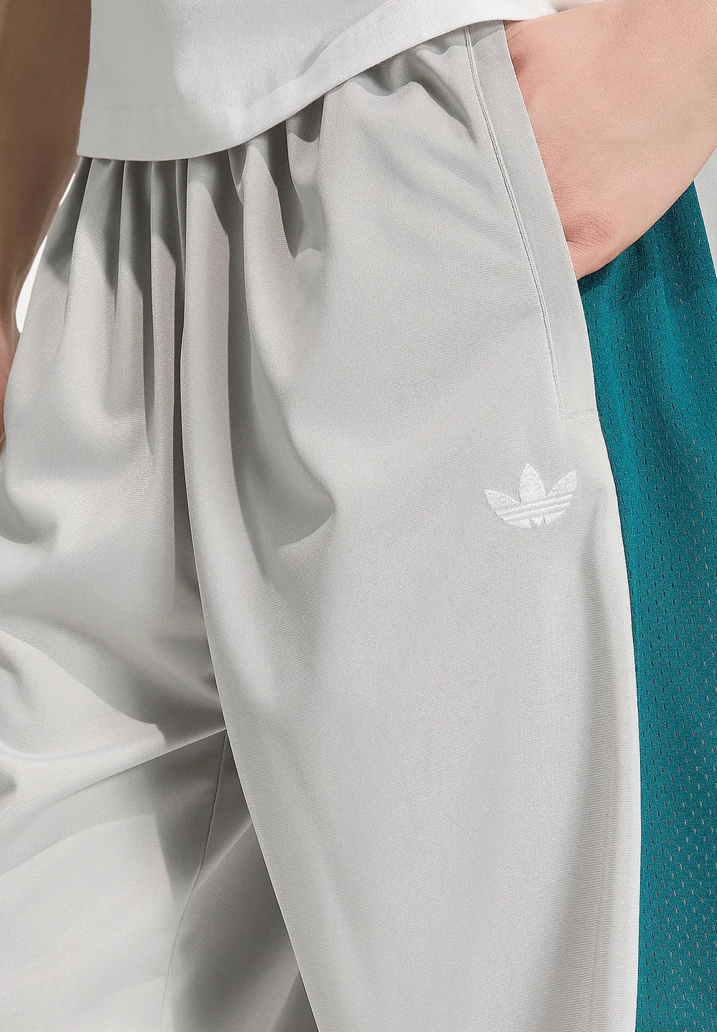 Adicolor Court Short Lifestyle - текстиль - hosen kurz - шорты Adidas Originals, Grau — фото 3