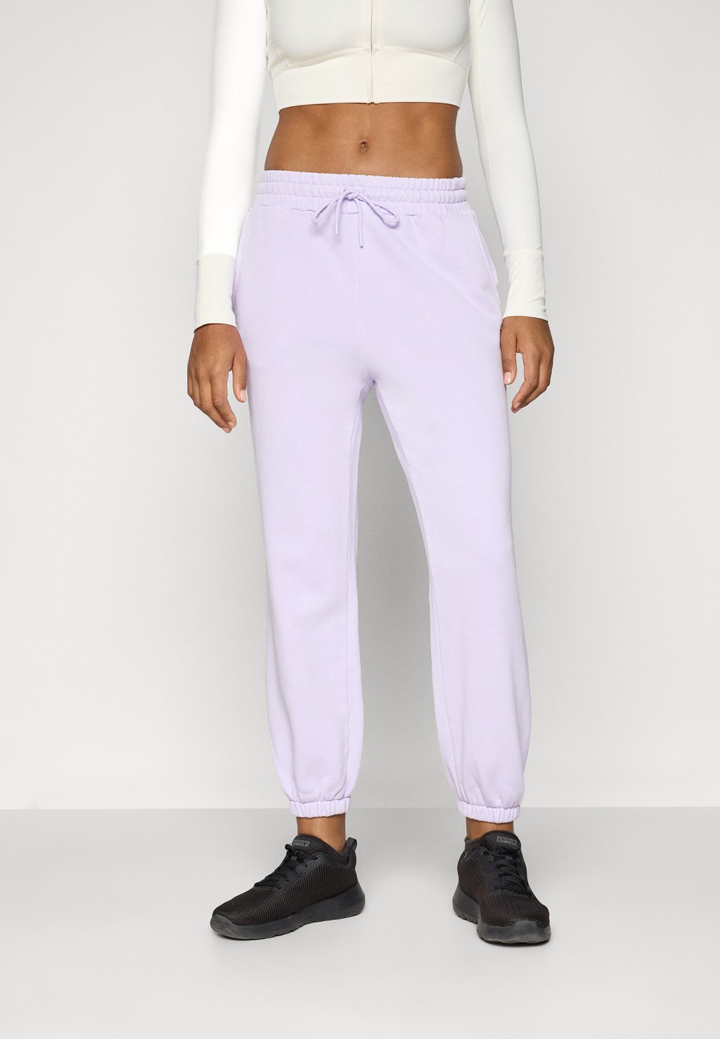

Спортивные штаны WEEKEND BAGGY JOGGER Fabletics, сиреневый