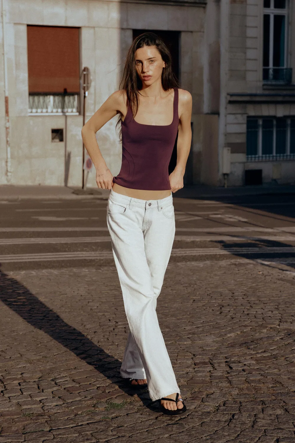 Топ из эластичного материала, вдохновленный корсетом. ZARA, Dark aubergine