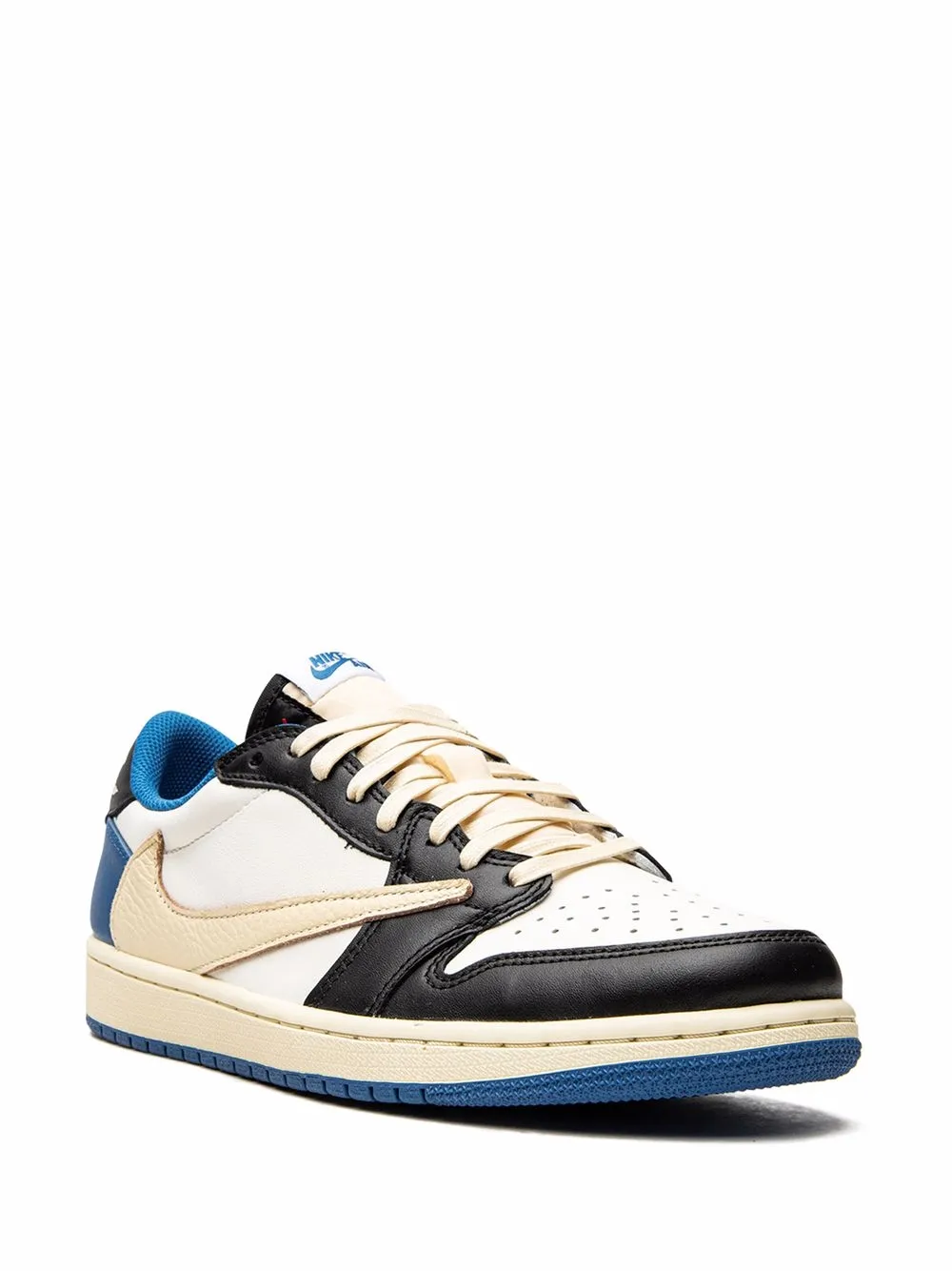 Кроссовки Air Jordan 1 Low OG SP из коллаборации с Travis Scott и Fragment, белый — фото 2