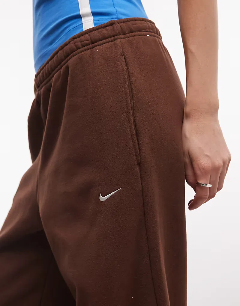Спортивные брюки Nike Studio Fleece с широкими штанинами, коричневый — фото 3