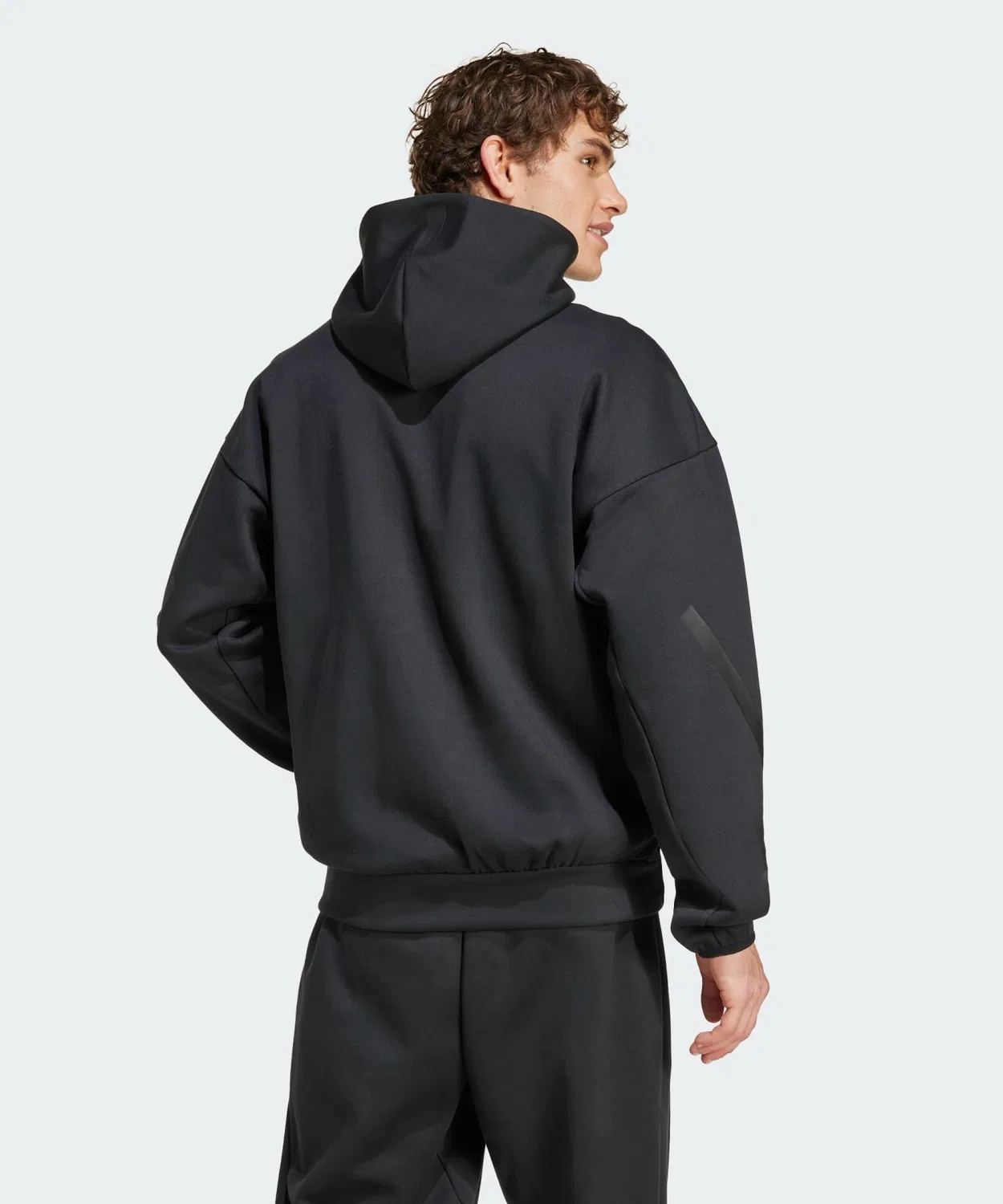 Мужская худи с капюшоном и длинным рукавом, модель Z.N.E. Adidas, Black — фото 2