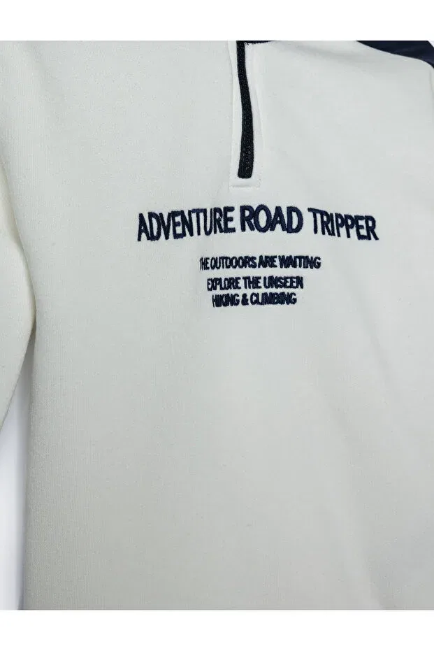 Детское худи для мальчиков с принтом Stand collar half zipper cotton raised printed sweatshirt Koton, Ecru — фото 3