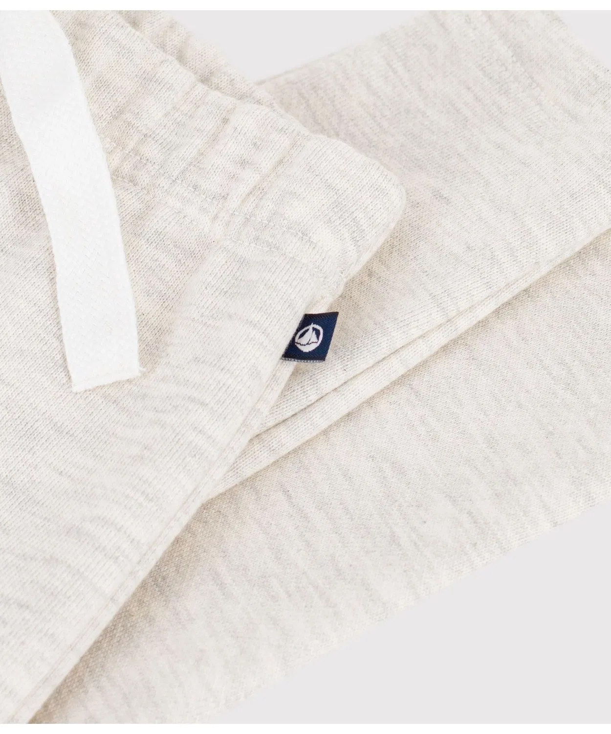 Детские спортивные штаны без бретелек с бантом и логотипом PETIT BATEAU, Бежевый — фото 3