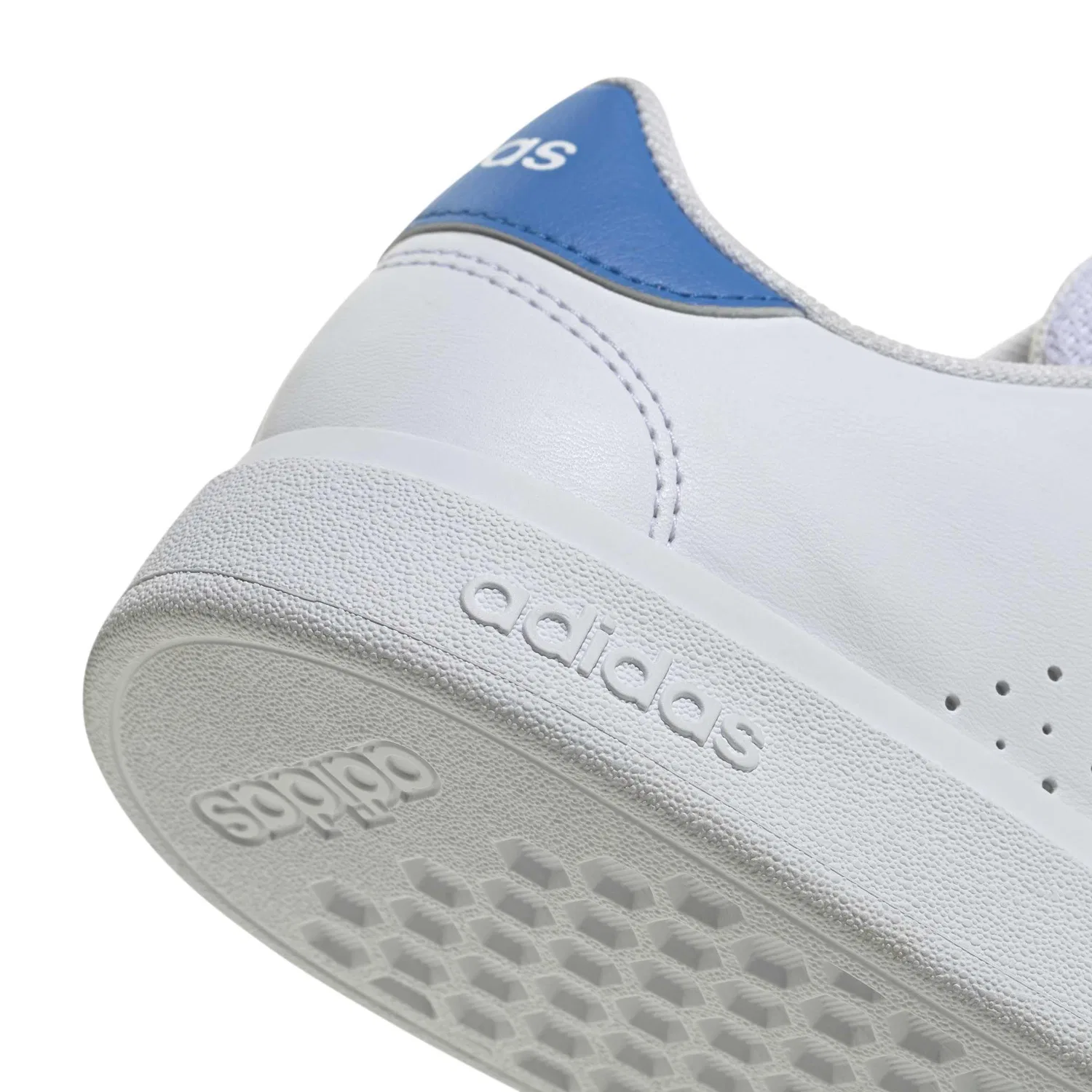 Детские кроссовки для девочек с принтом Advantage Base 2.0 Junior Adidas, Ftwr White Ftwr White Lucid Ray Blue — фото 4