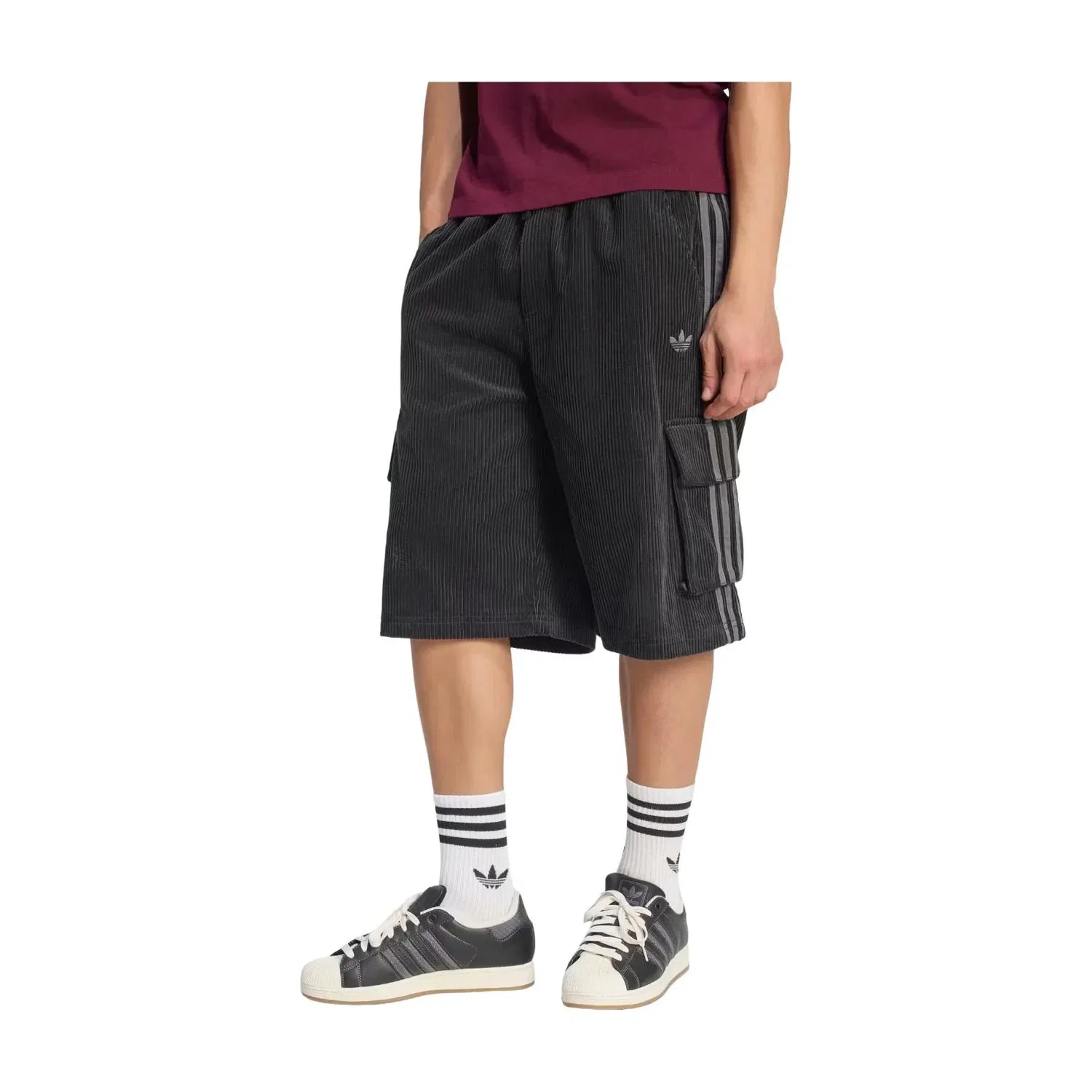 Мужские шорты карго с принтом Adidas Adicolor Cargo Shorts, черный — фото 2