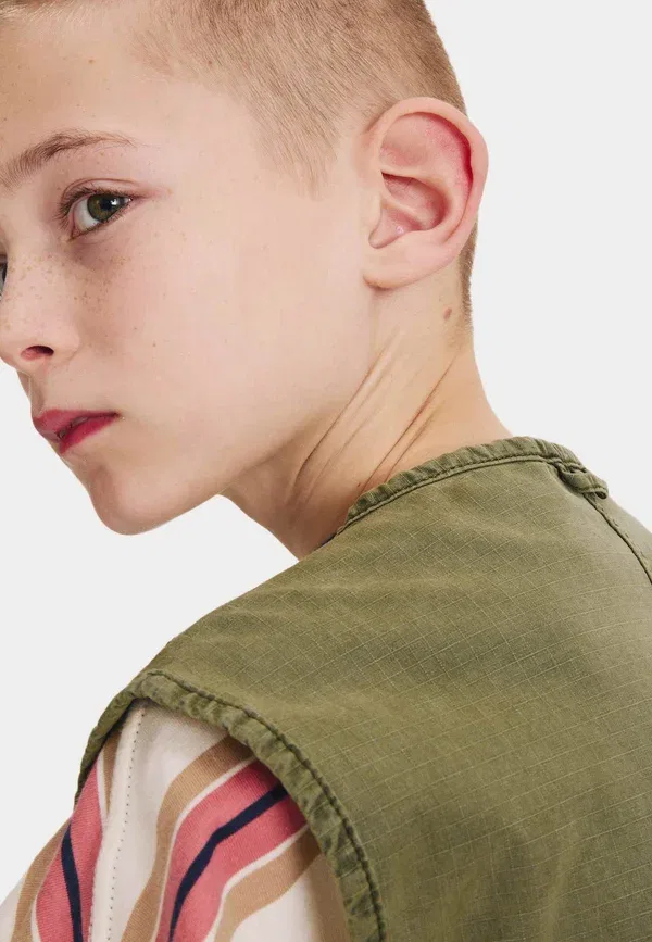 Жилет хлопковый Waistcoat Marks & Spencer, khaki, хаки — фото 3