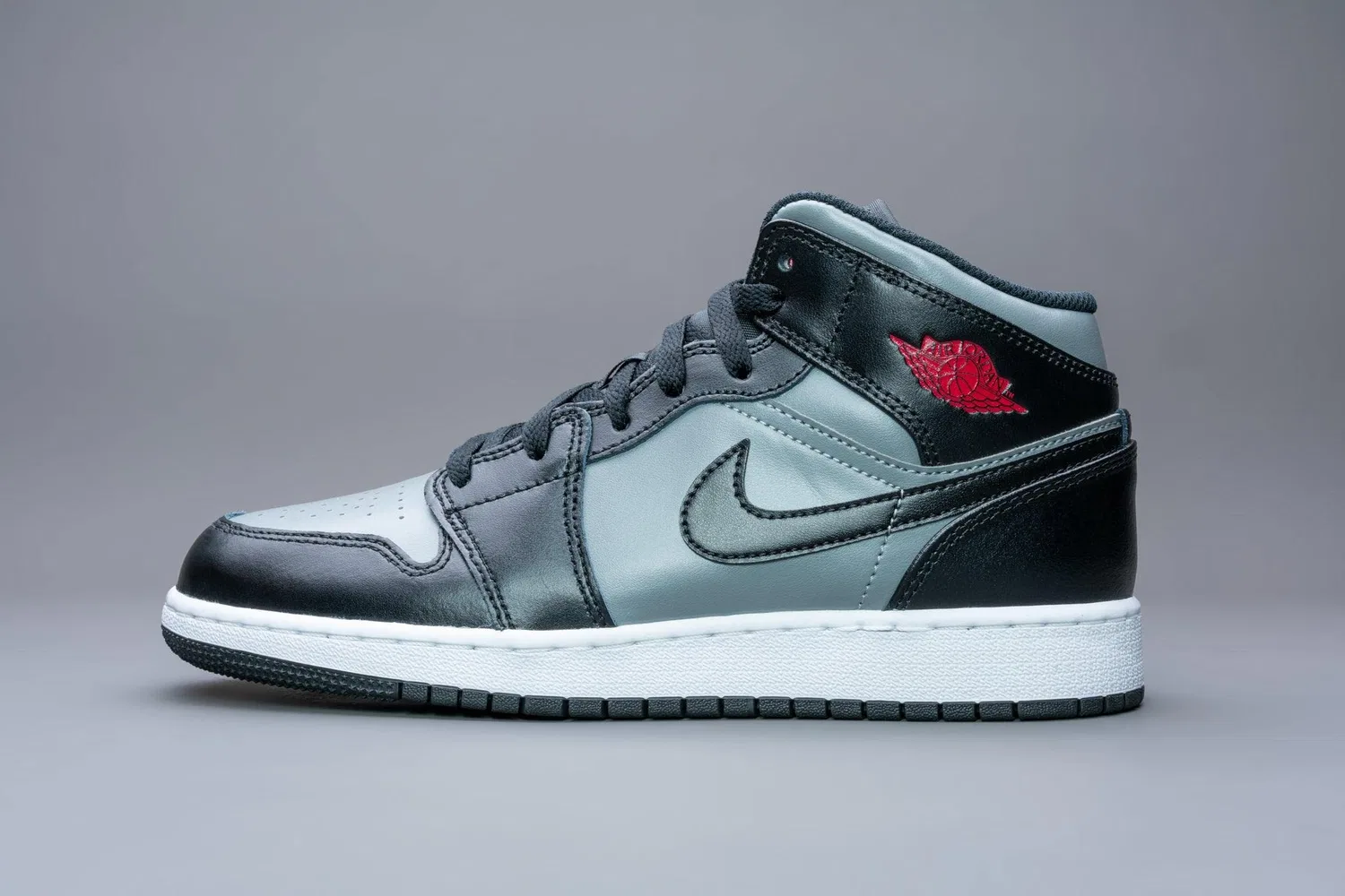 Мужская футболка с длинным рукавом NIKE, Black Red Grey Gym Red Particle Grey — фото 4