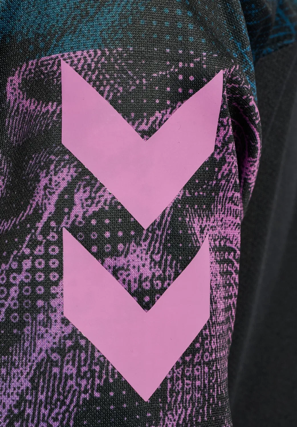 Футболка с принтом Hmlblaze club 26, детская, унисекс Hummel, Black Pink — фото 3