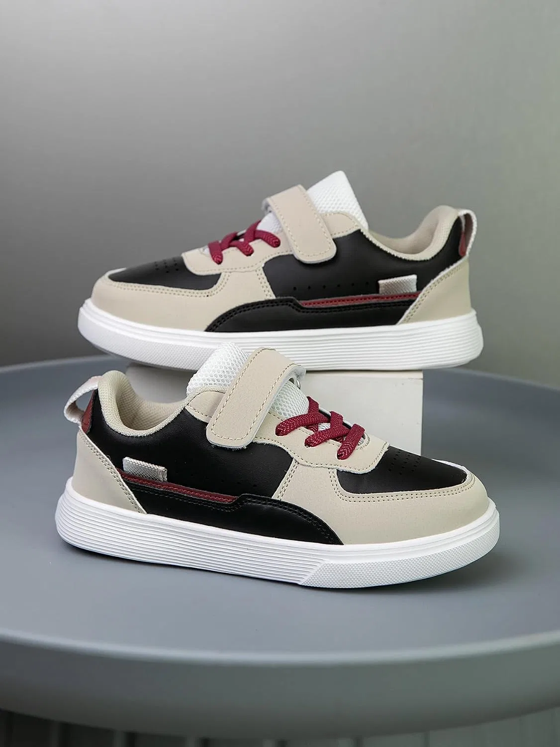Детские кроссовки на липучке с регулируемым ремешком Classic Low Top, Khaki Black — фото 2