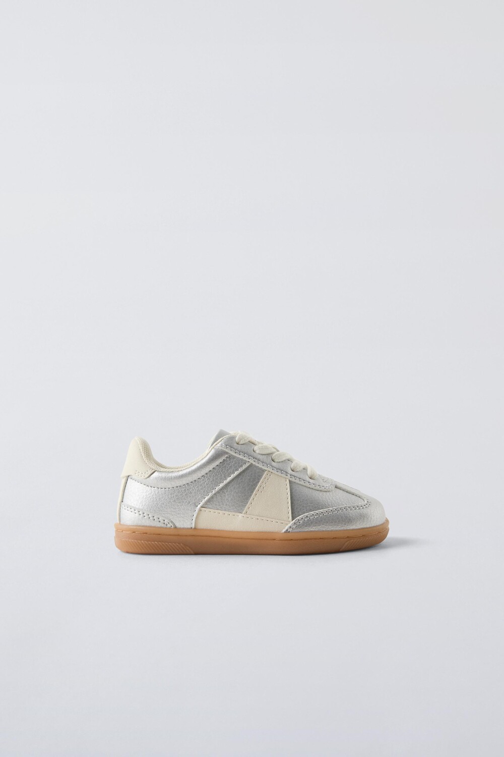 

Металлические кроссовки ZARA, серебряный