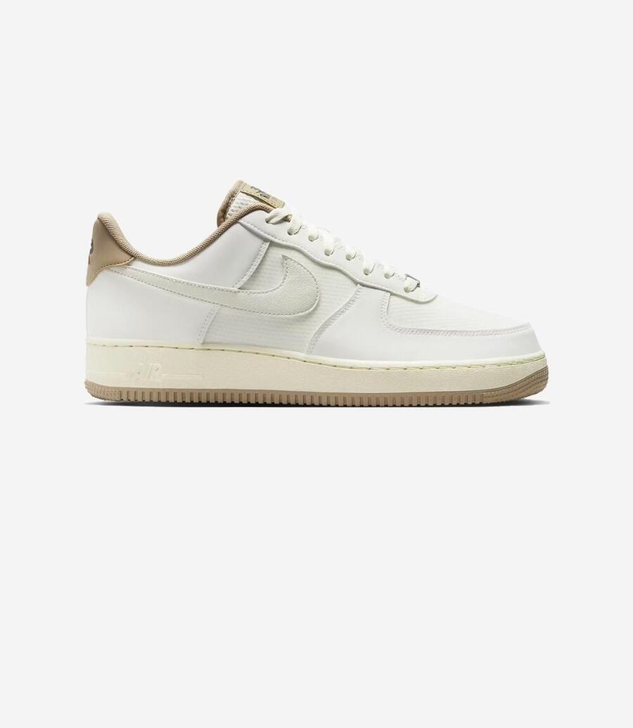

Кроссовки Nike Air Force 1 Low '07 LV8 Summit White Khaki