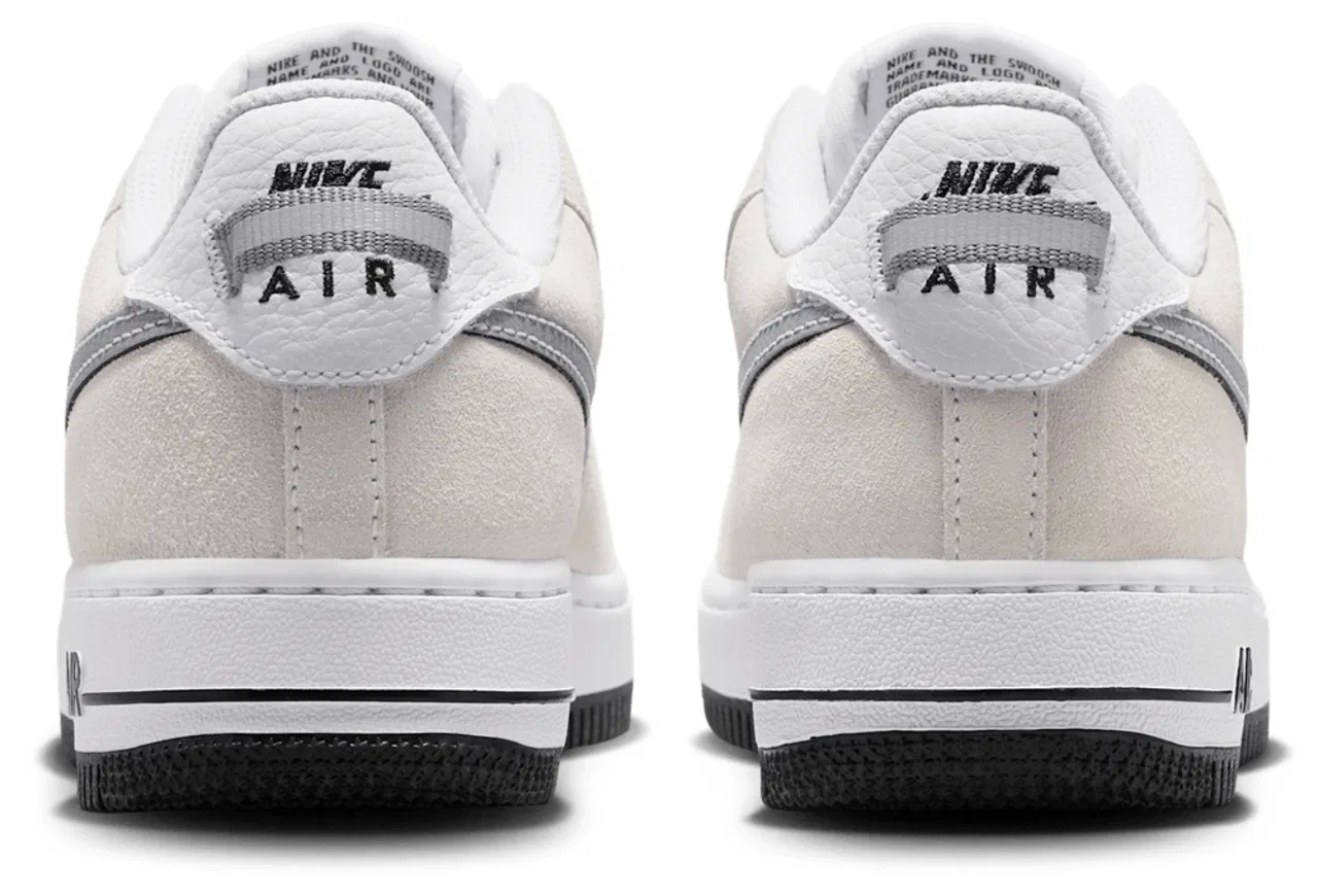 Кроссовки для мальчиков Air Force 1 ESS Nike, цвет Phantom/Black — фото 3