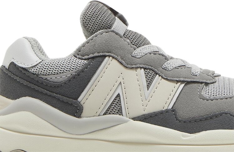 Кроссовки New Balance 57/40 Bungee Toddler 'Castlerock Moonbeam', серый — фото 3