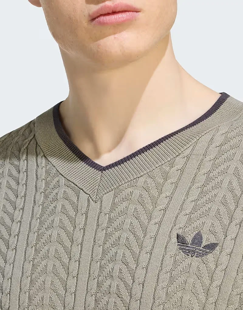 Свитшот Adidas Originals с круглым вырезом и косами, серебристая галька — фото 3