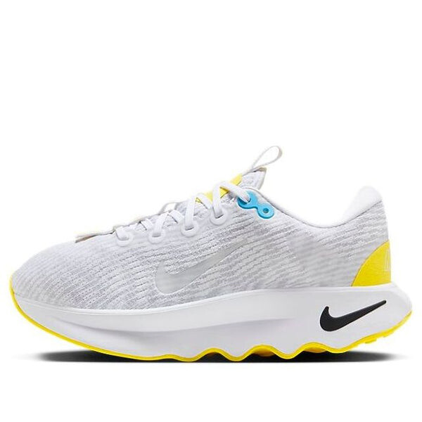 Кроссовки (WMNS) Nike Motiva 'White' DV1238-100, белый