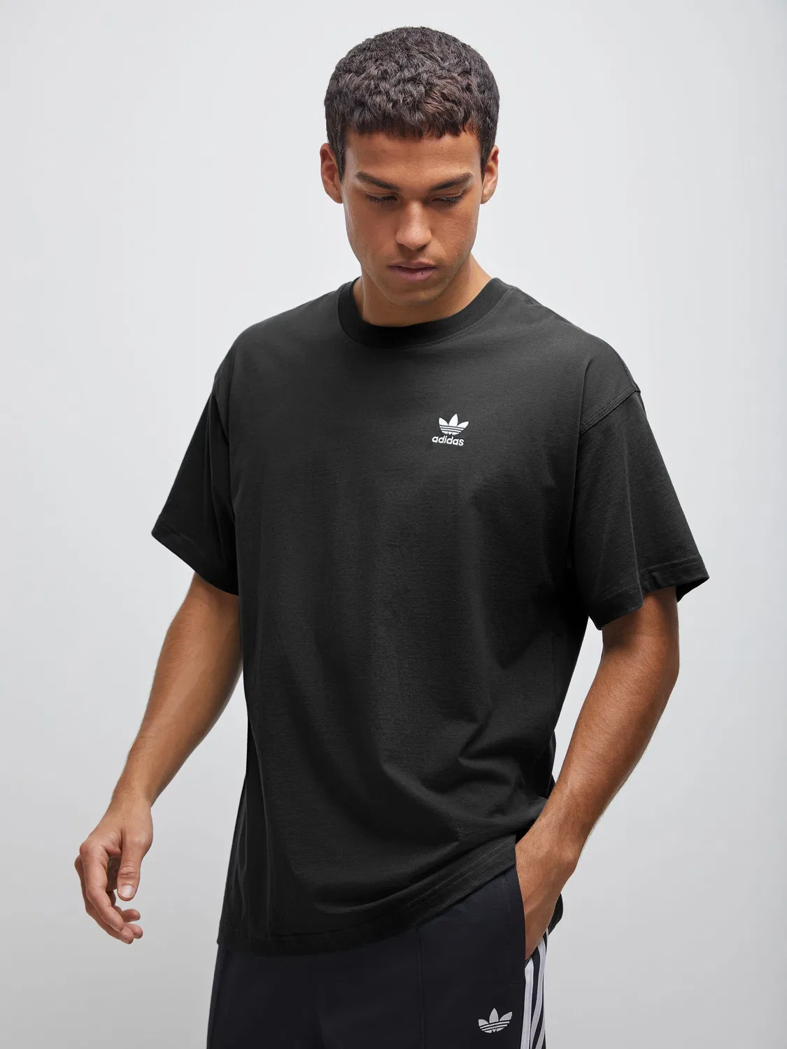 Футболка оверсайз Trefoil Essentials, adidas Originals, черный