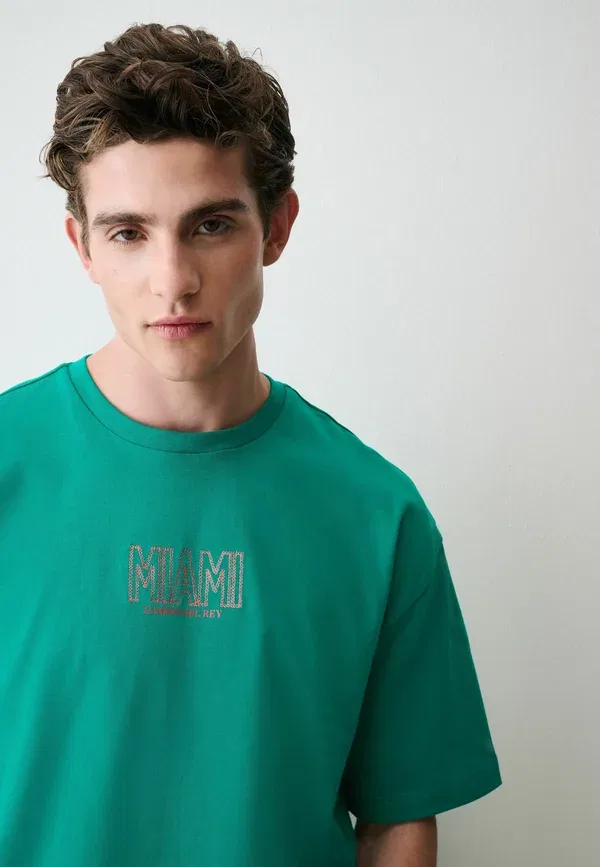 Футболка с вышивкой Regular fit Next, зеленый — фото 4