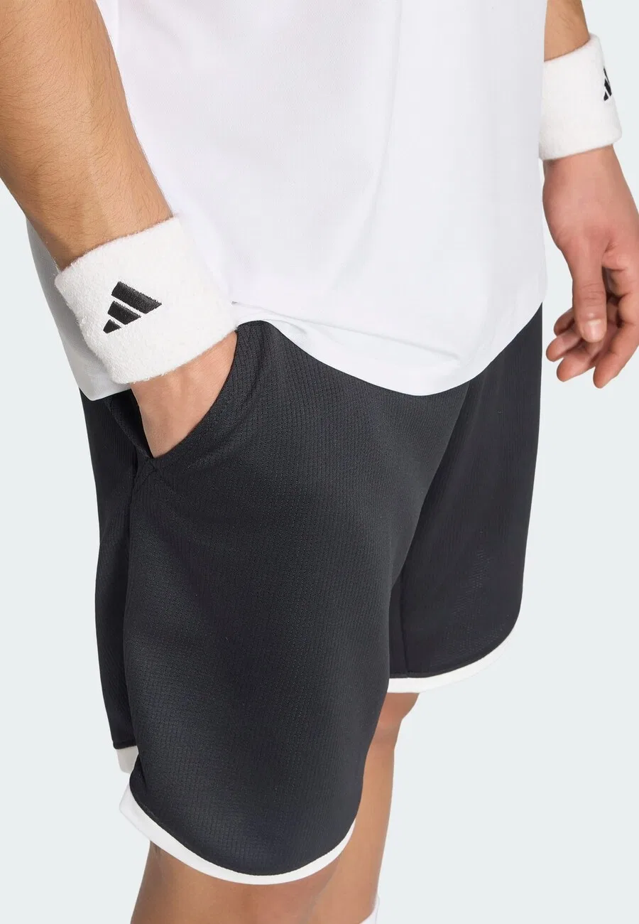 Спортивные шорты ADIDAS PERFORMANCE свободного кроя, модель «Classics», черного цвета — фото 4