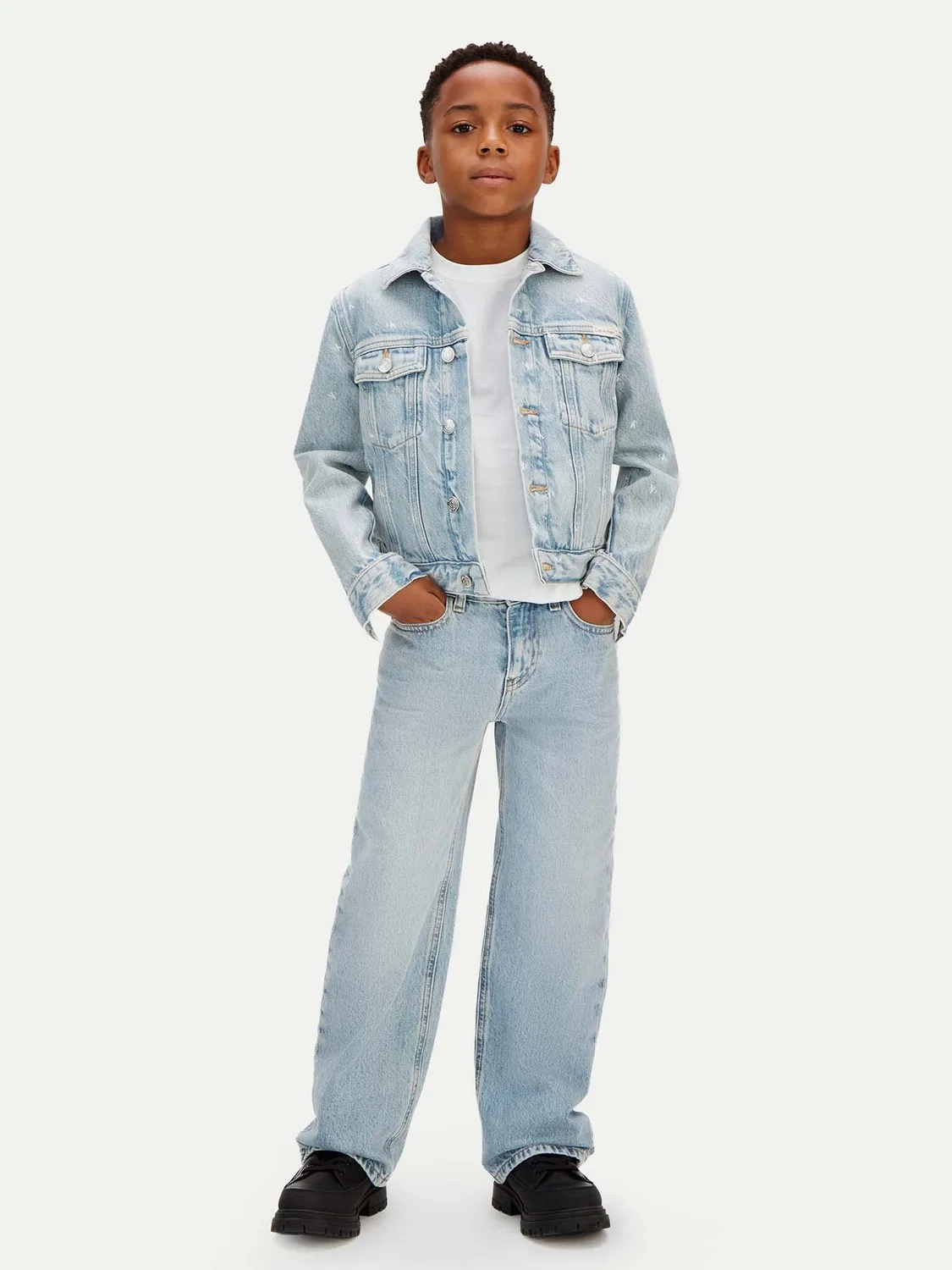 Джинсовая куртка стандартного кроя для мальчика Calvin Klein Jeans, синий — фото 2