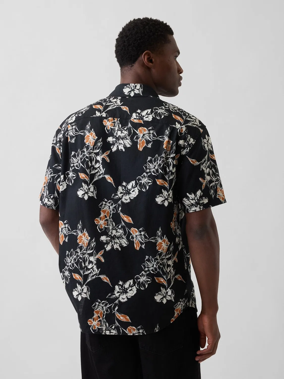 Рубашка из льна с хлопком, расслабленная Gap, Black Floral — фото 2