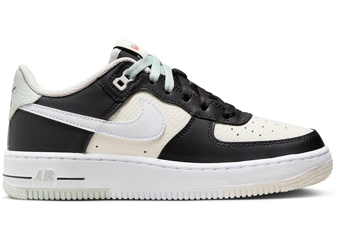 Детские кроссовки Lifestyle Nike Air Force 1 Low '07 LV8, Black/Phantom/White/Light Silver
