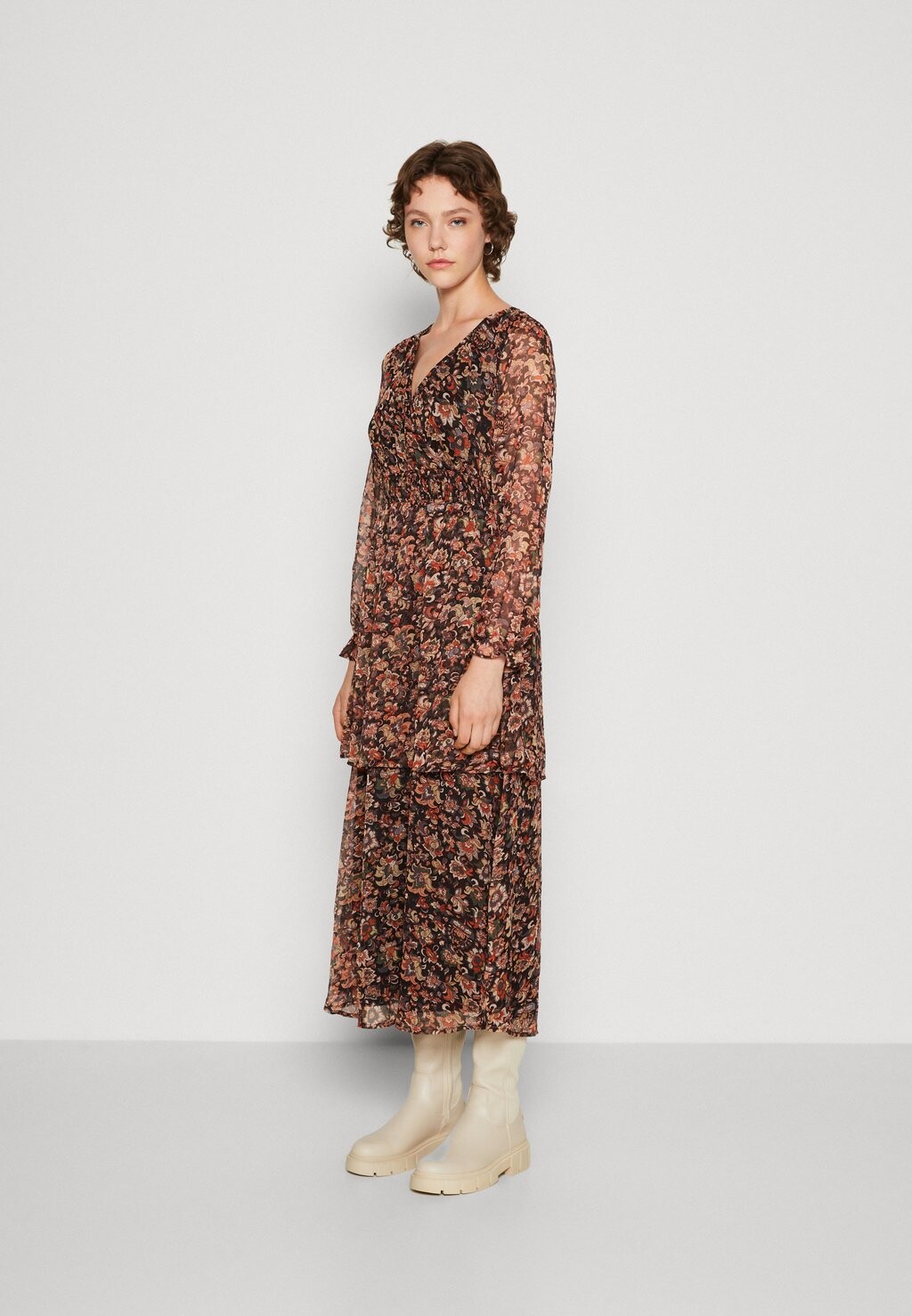 

Платье дневное VMPHILINE DRESS Vero Moda, разноцветный