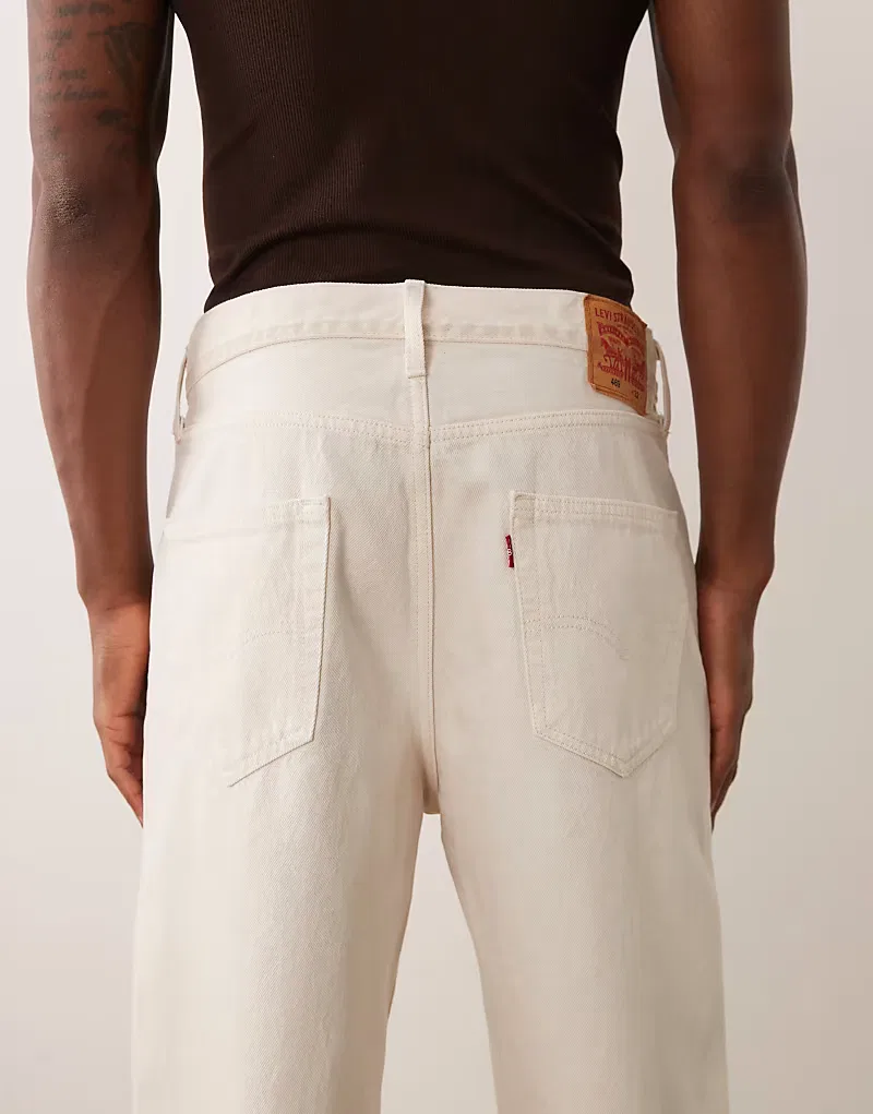 Джинсовые шорты Levi's 469 свободного кроя, экрю — фото 4