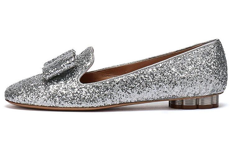 Туфли женские Ferragamo низкие, серебристый