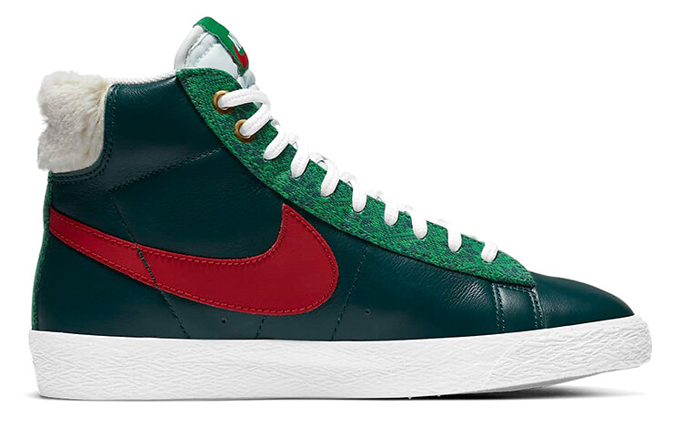 

Кроссовки Nike Blazer Mid 77 Vintage GS Christmas Sweater