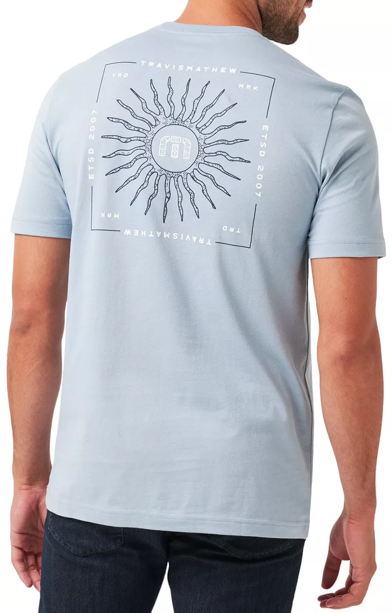

Мужская футболка для гольфа TravisMathew Trick of Light, цвет Dusty Blue