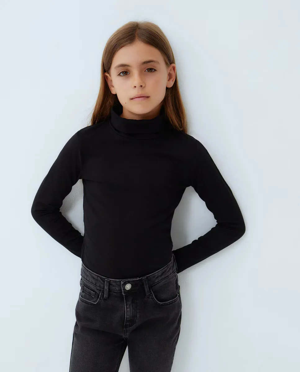 

Базовая футболка с высоким воротником и длинными рукавами для девочки Kids El Corte Inglés, черный