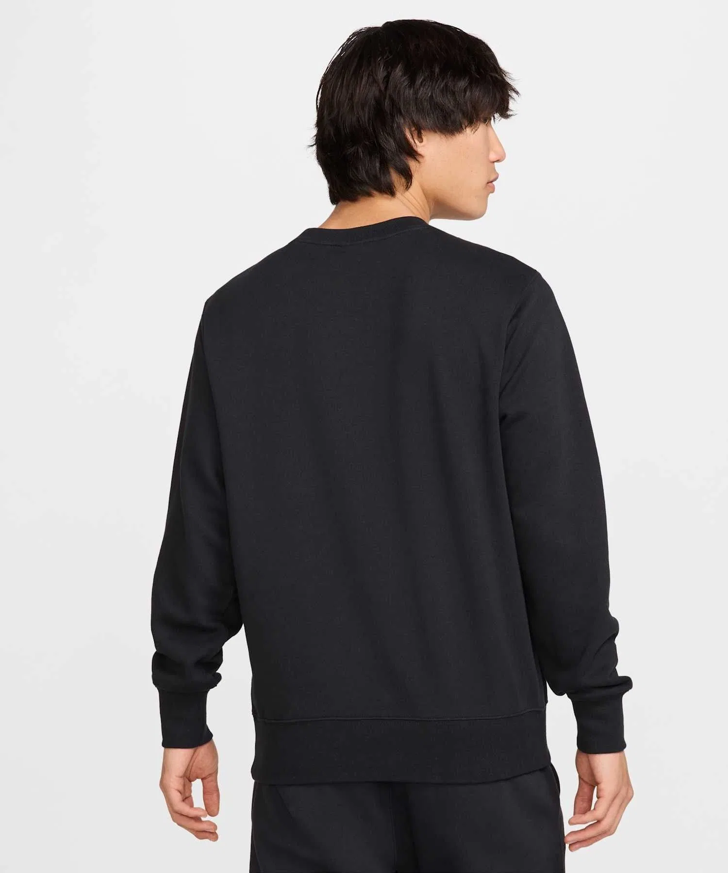 Мужская толстовка Nike Club French Terry Crew FN3889-010, черная. — фото 2