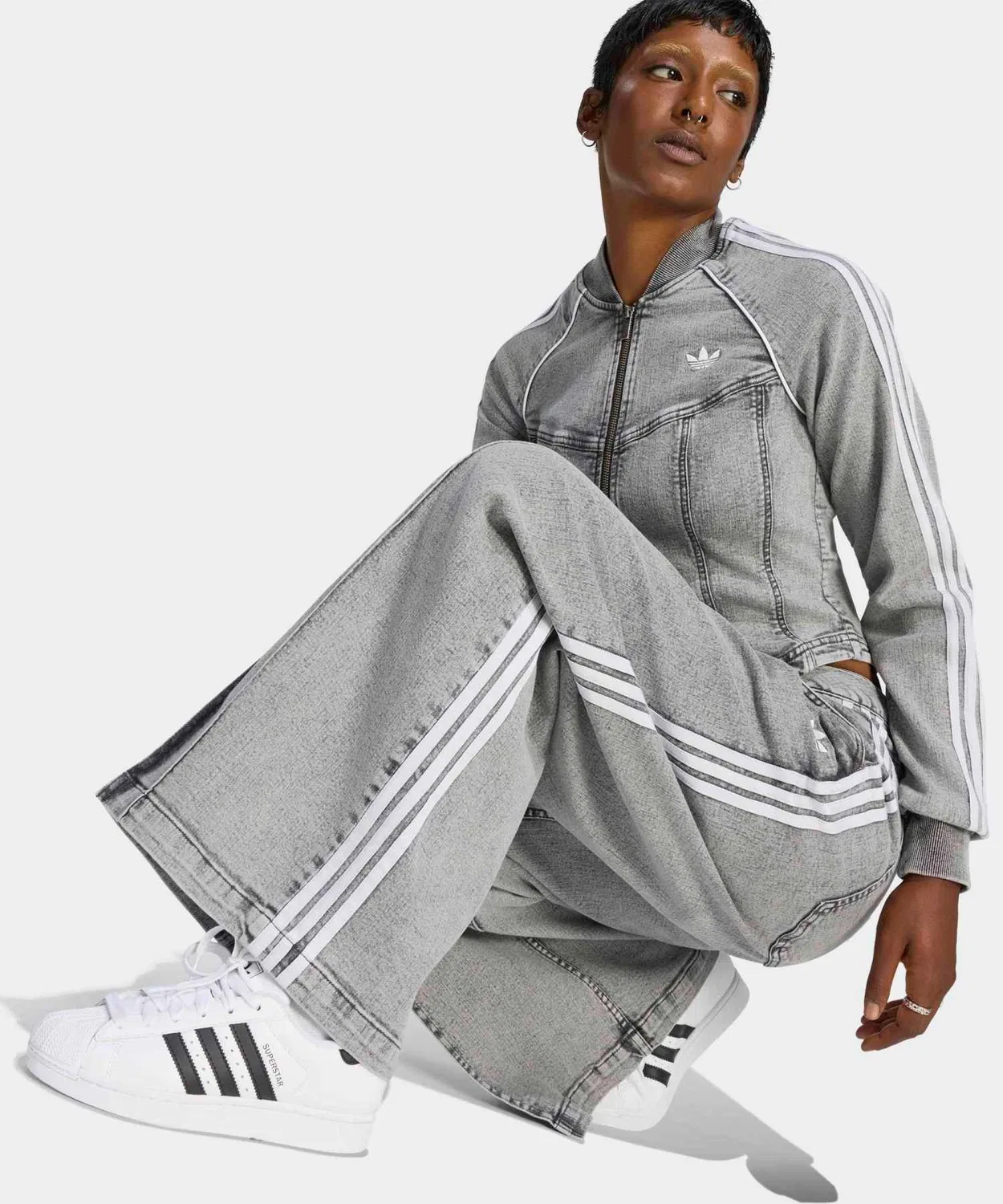 Женские джинсовые широкие брюки с принтом Adidas Originals, Grey — фото 4
