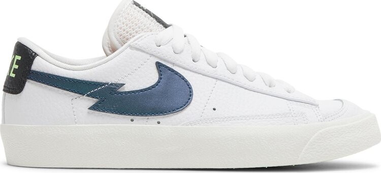 

Кроссовки Nike Blazer Low '77 GS 'Lightning Bolt Swoosh', белый