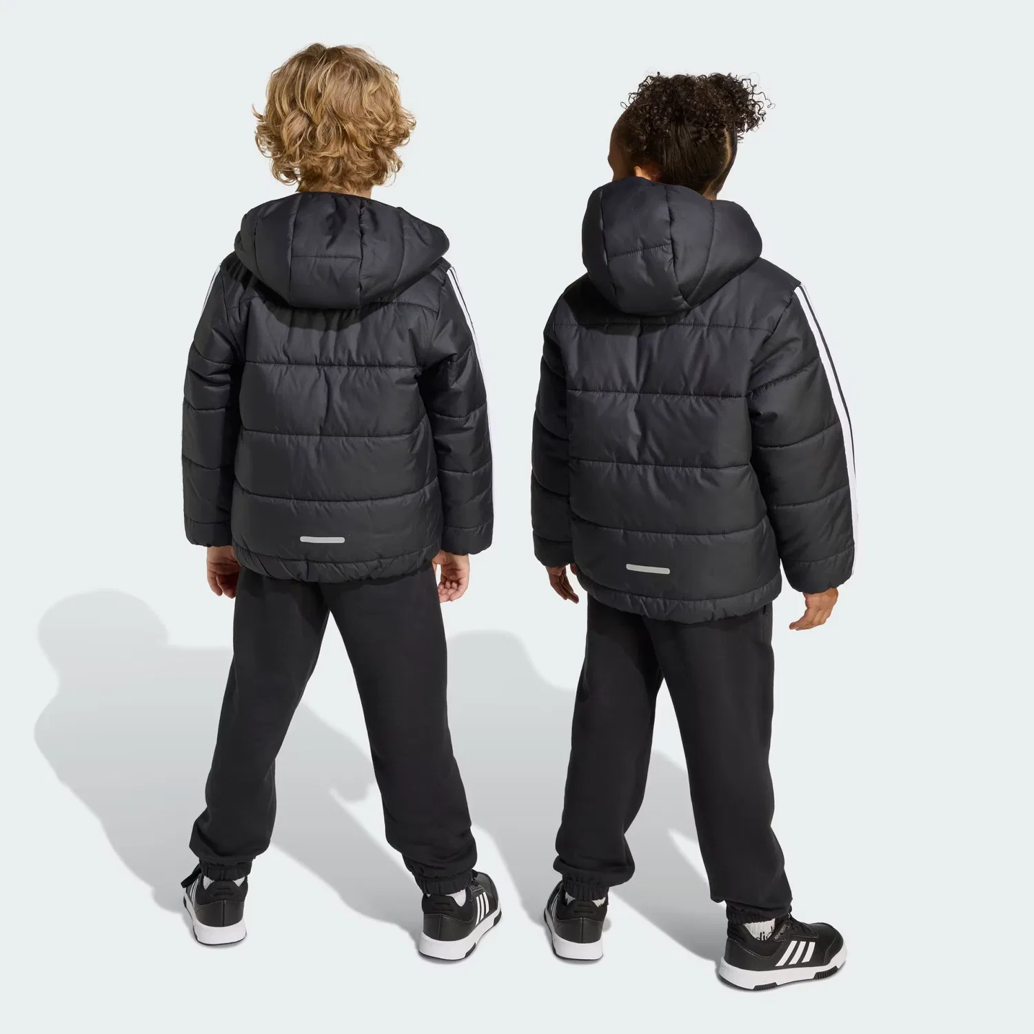 Детская стеганая куртка на молнии Essentials 3-Stripes Adidas Sportswear, черный/белый — фото 2