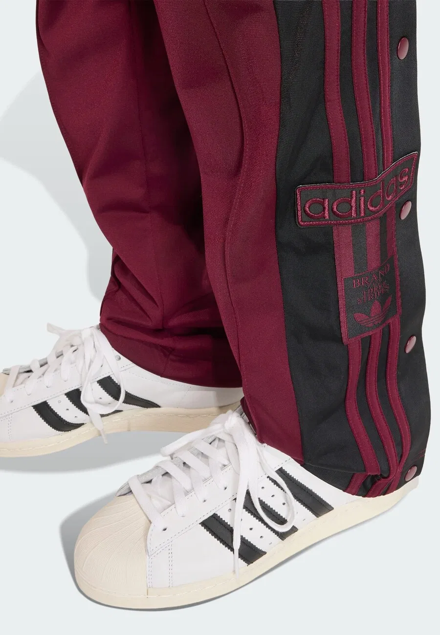 Брюки ADIDAS ORIGINALS свободного кроя 'Adibreak' винно-красного цвета — фото 4