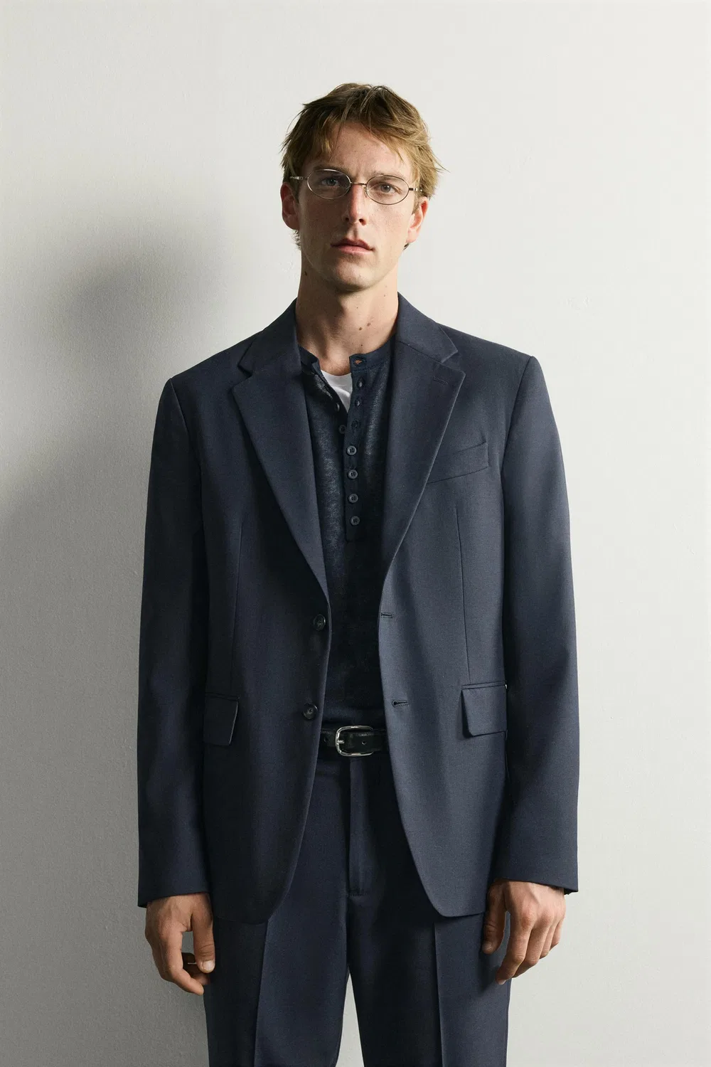 Блейзер из шерстяной смеси, стандартного кроя. ZARA, Navy blue — фото 2